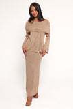 Indya Off Shoulder Top - Mocha