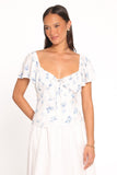Laeriel Flutter Sleeve Top - Cream Floral