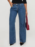 Darla Low Rise Straight Leg Jeans Mid Wash